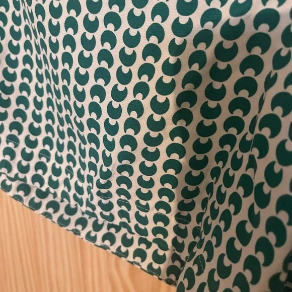 Green Patterned Women's Shorts - Picture 5 of 9